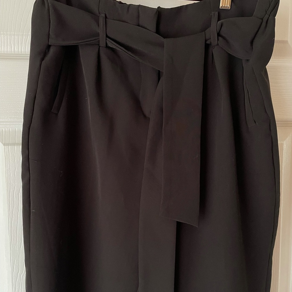 Eclipse Tie-Front Ankle Pants